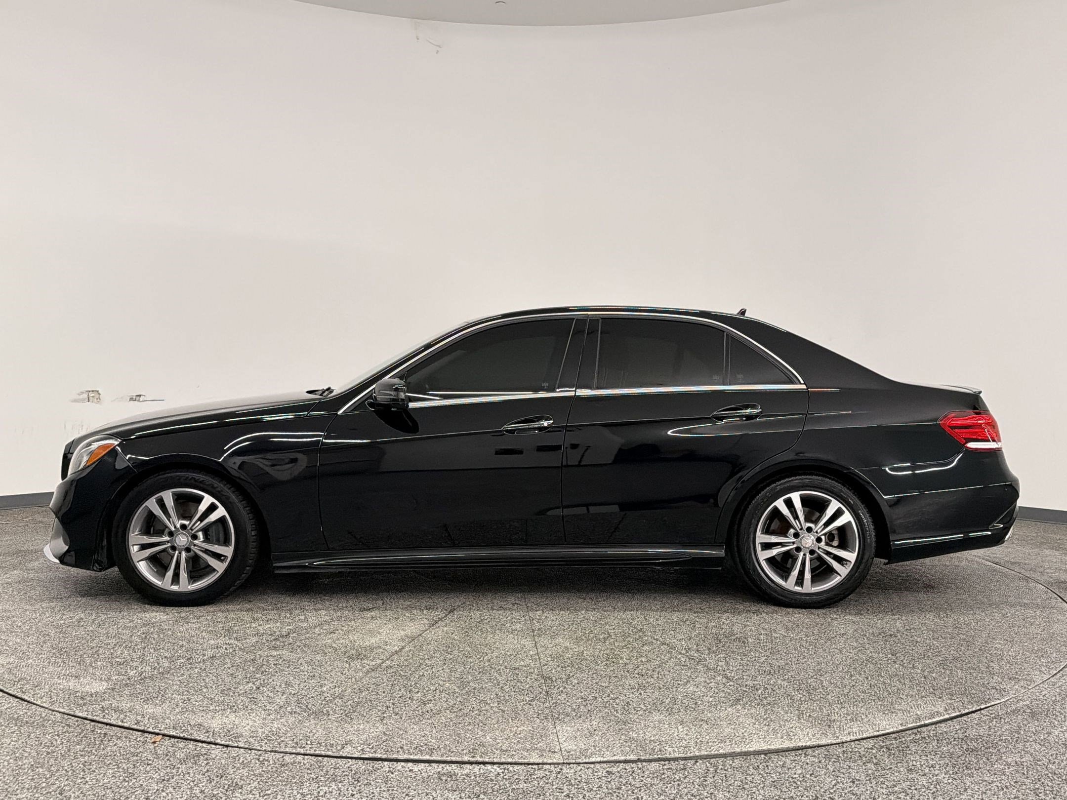 Certified 2016 Mercedes-Benz E 350 Sedan image 2