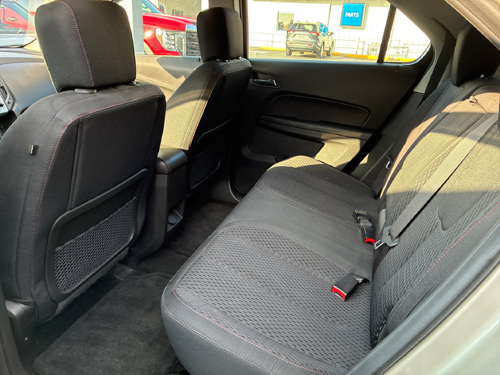 Used 2015 Chevrolet Equinox LS FWD image 12