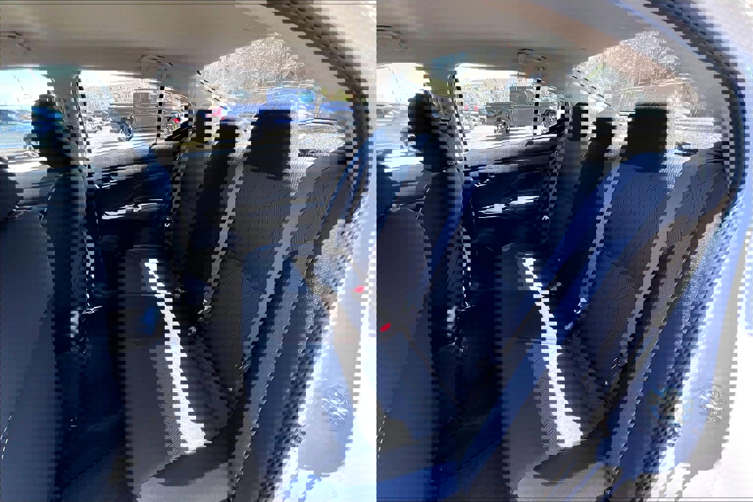 Used 2025 Nissan Versa SV w/ Trunk Package image 23