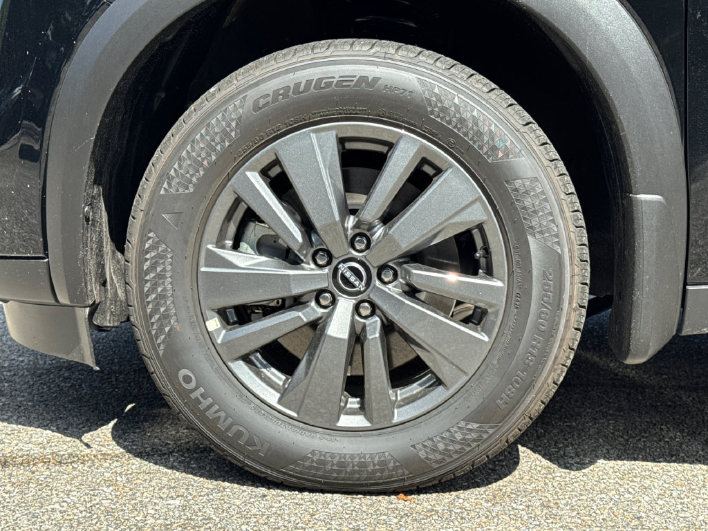 New 2026 Nissan Pathfinder SV w/ Cargo Package AWD/4WD image 5