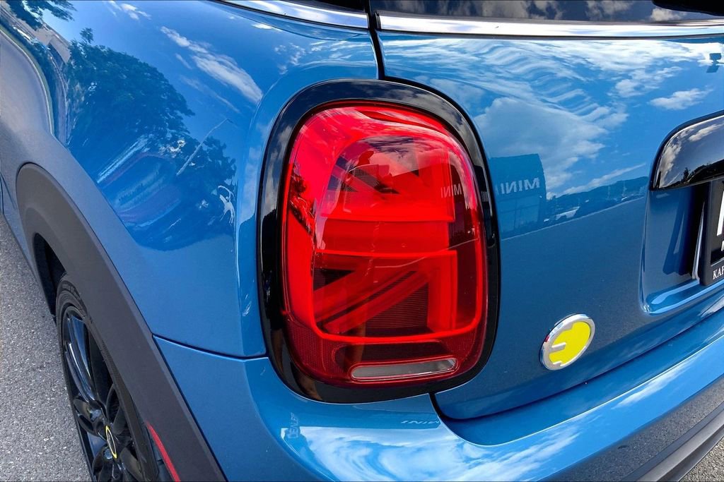 Certified 2024 MINI Cooper SE image 30