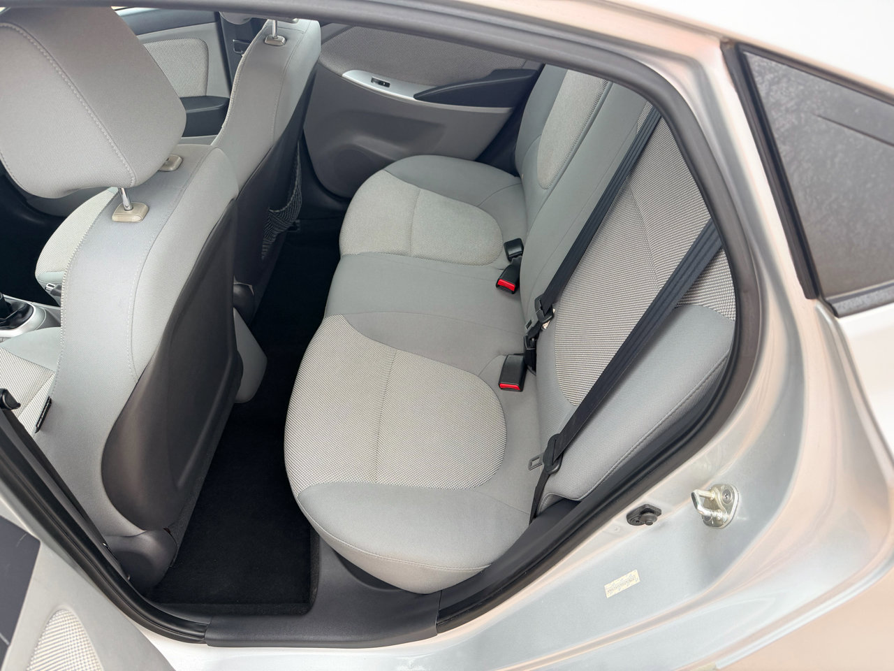 Used 2013 Hyundai Accent GLS image 11