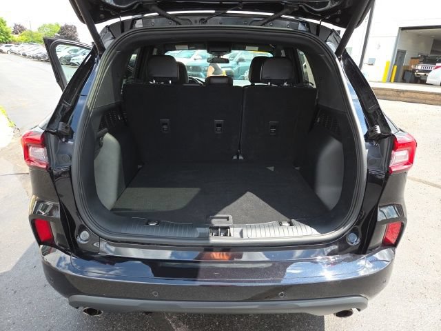 Used 2023 Ford Escape ST-Line w/ Tech Pack #1 AWD/4WD image 27
