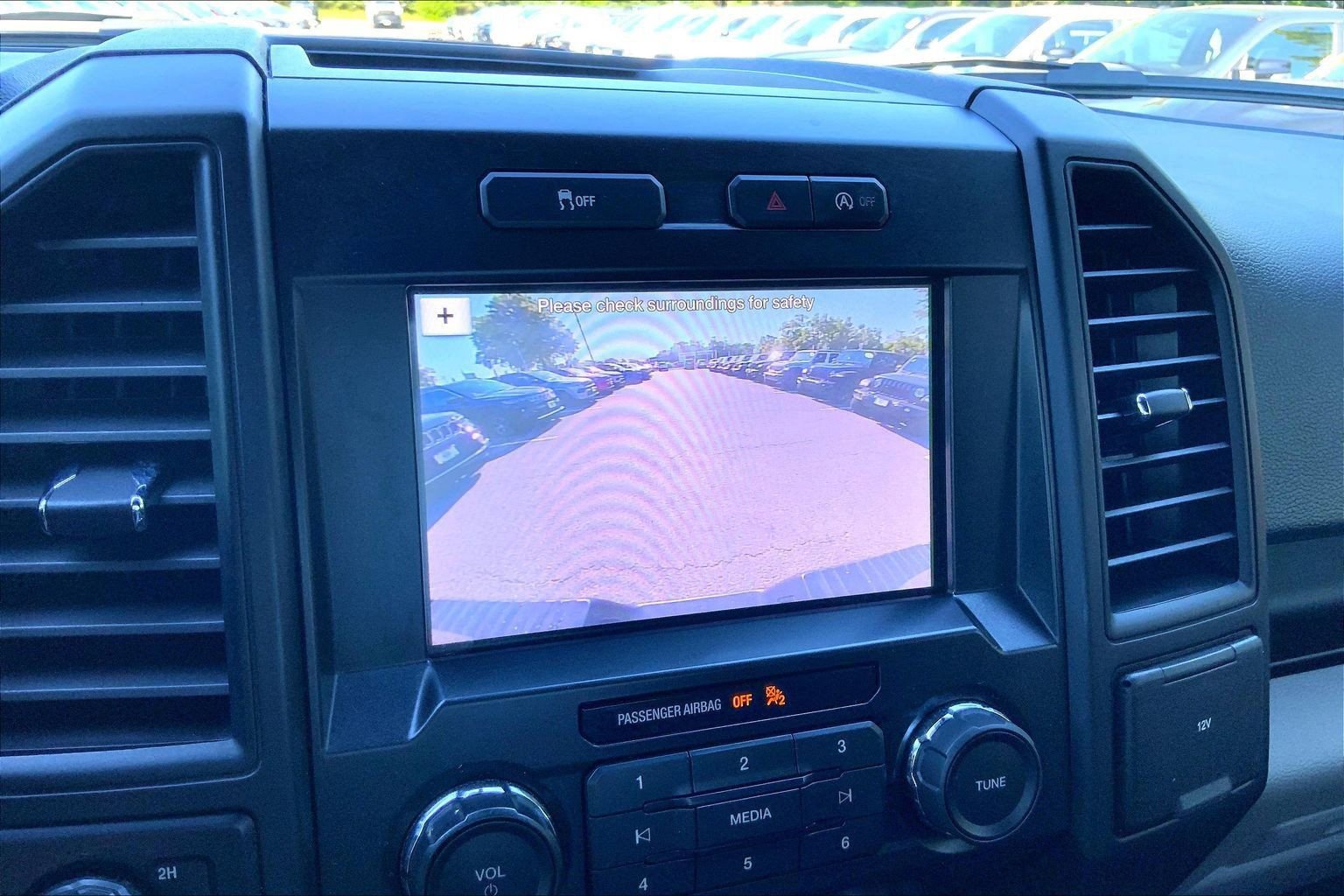 Used 2019 Ford F150 XL w/ Equipment Group 101A Mid AWD/4WD image 28