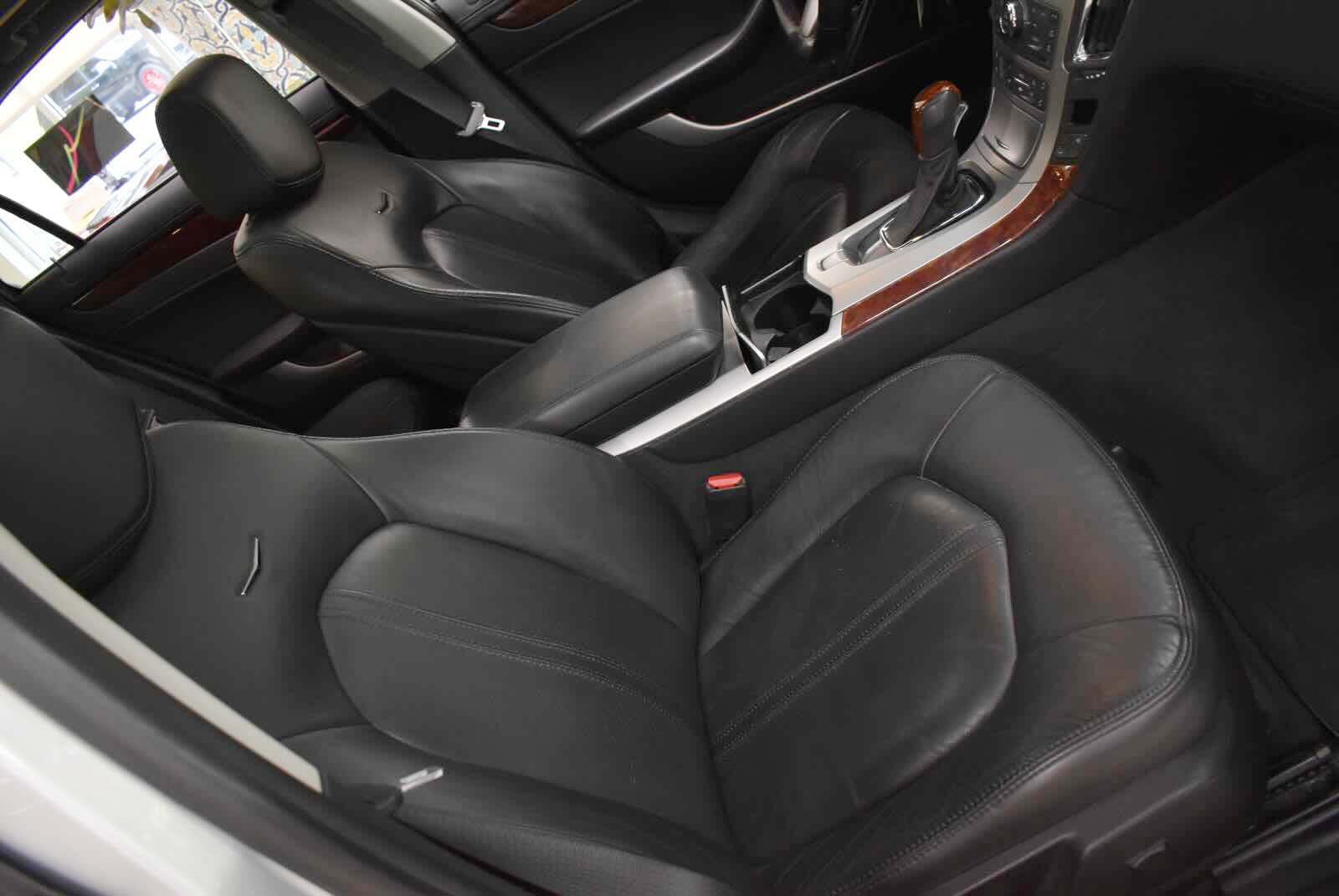 Used 2010 Cadillac CTS Luxury AWD/4WD image 38