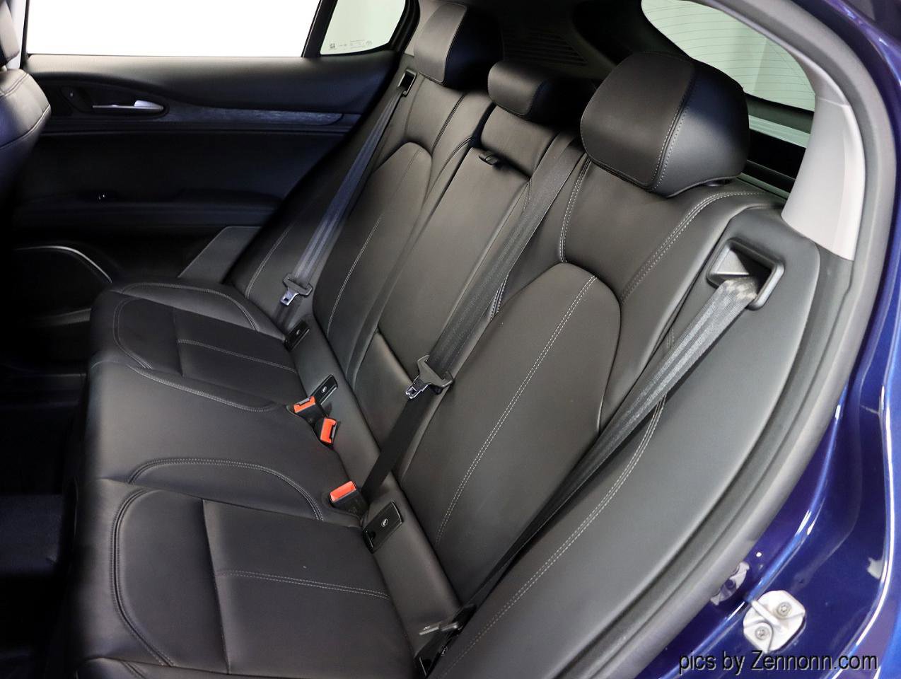 Used 2019 Alfa Romeo Stelvio AWD image 13