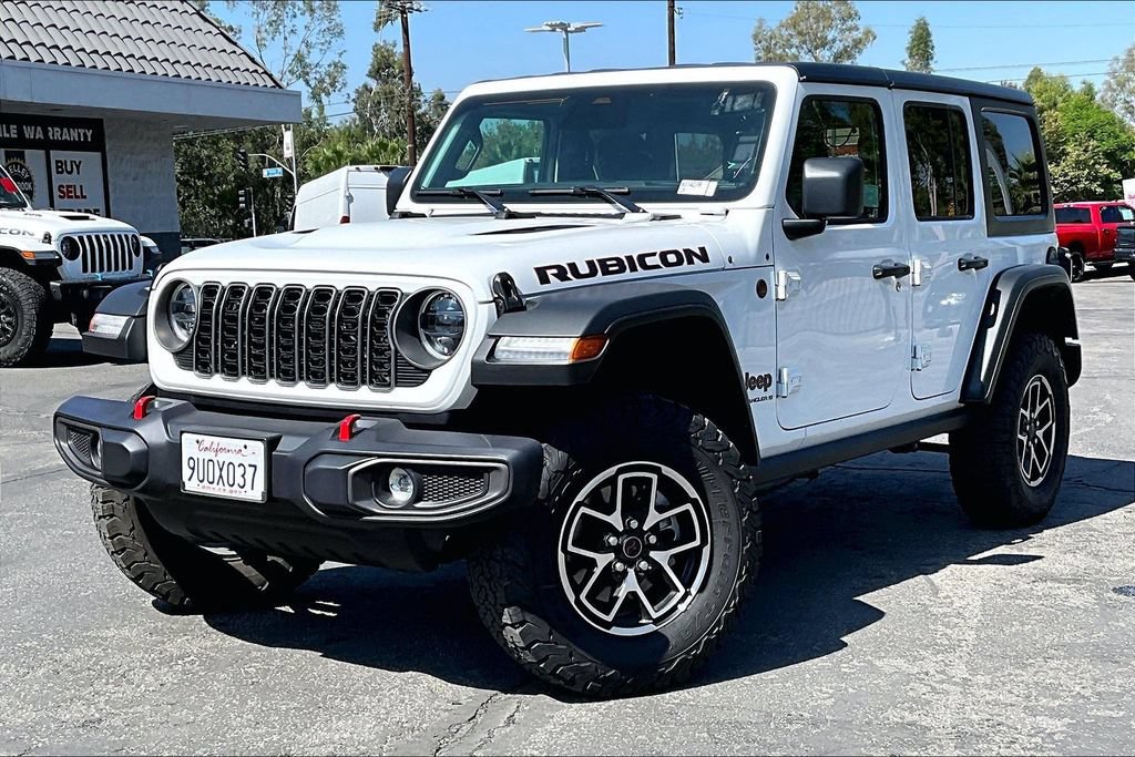 Certified 2025 Jeep Wrangler Unlimited Rubicon w/ Convenience Group AWD/4WD image 2