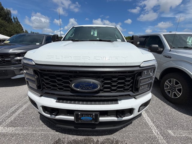 Used 2024 Ford F250 XL w/ STX Appearance Package AWD/4WD image 2