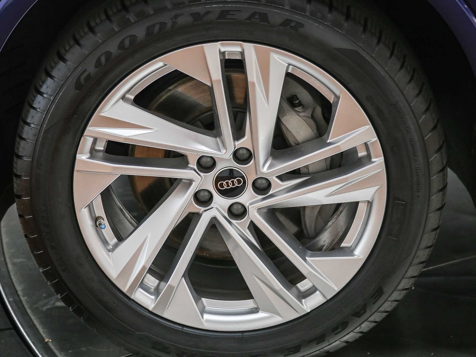 Certified 2024 Audi Q7 3.0T Premium Plus AWD/4WD image 9