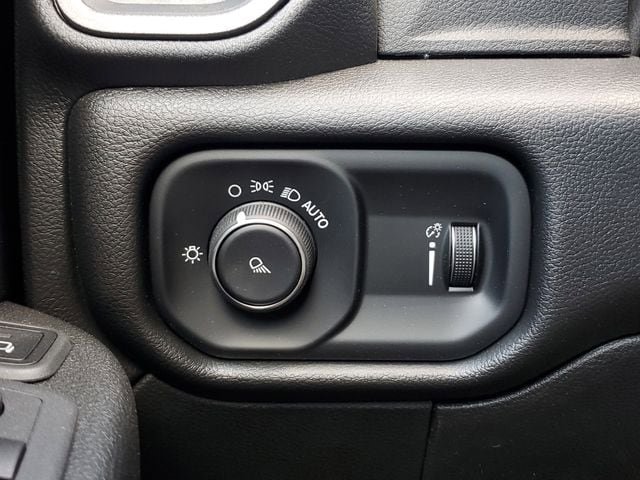 New 2024 RAM 2500 Tradesman image 38