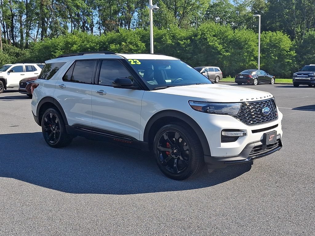 Used 2023 Ford Explorer ST w/ Equipment Group 401A AWD/4WD image 3