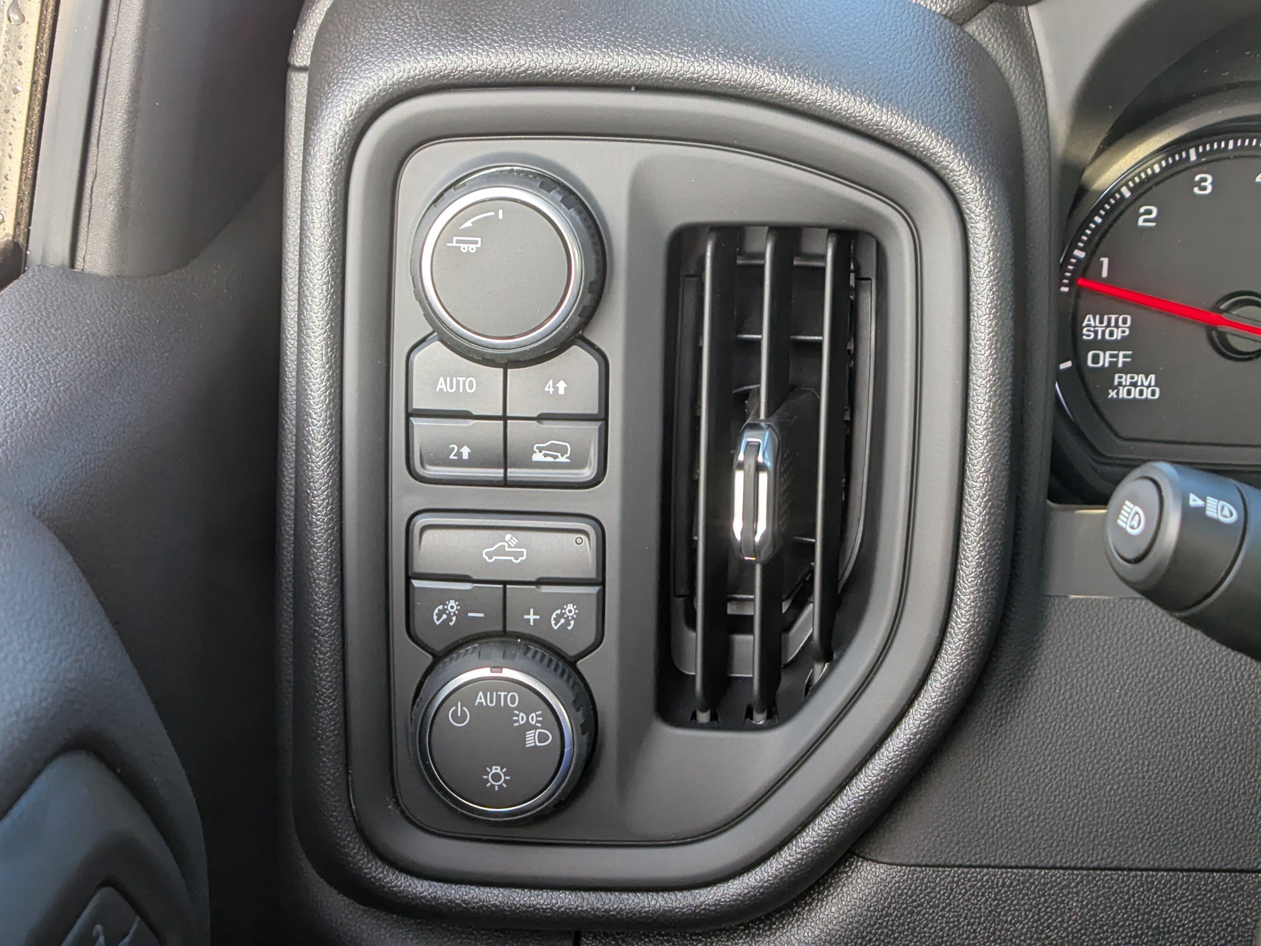New 2026 Chevrolet Silverado 1500 W/T AWD/4WD image 22