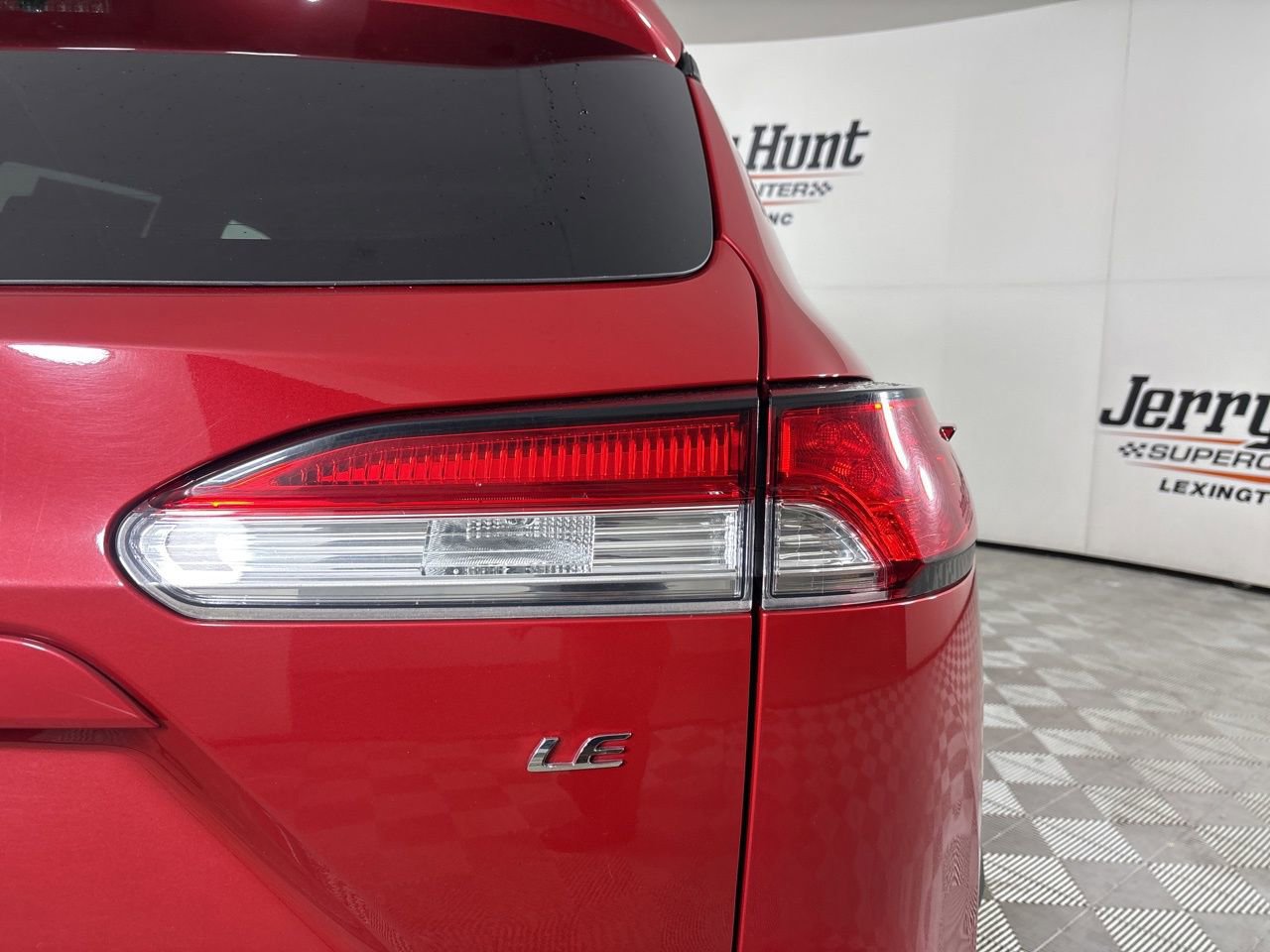 Used 2023 Toyota Corolla Cross LE image 32