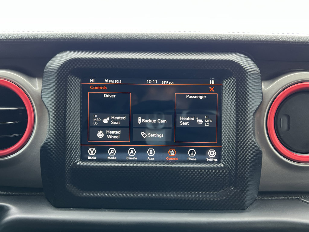 Used 2018 Jeep Wrangler Unlimited Sahara w/ Cold Weather Group image 29