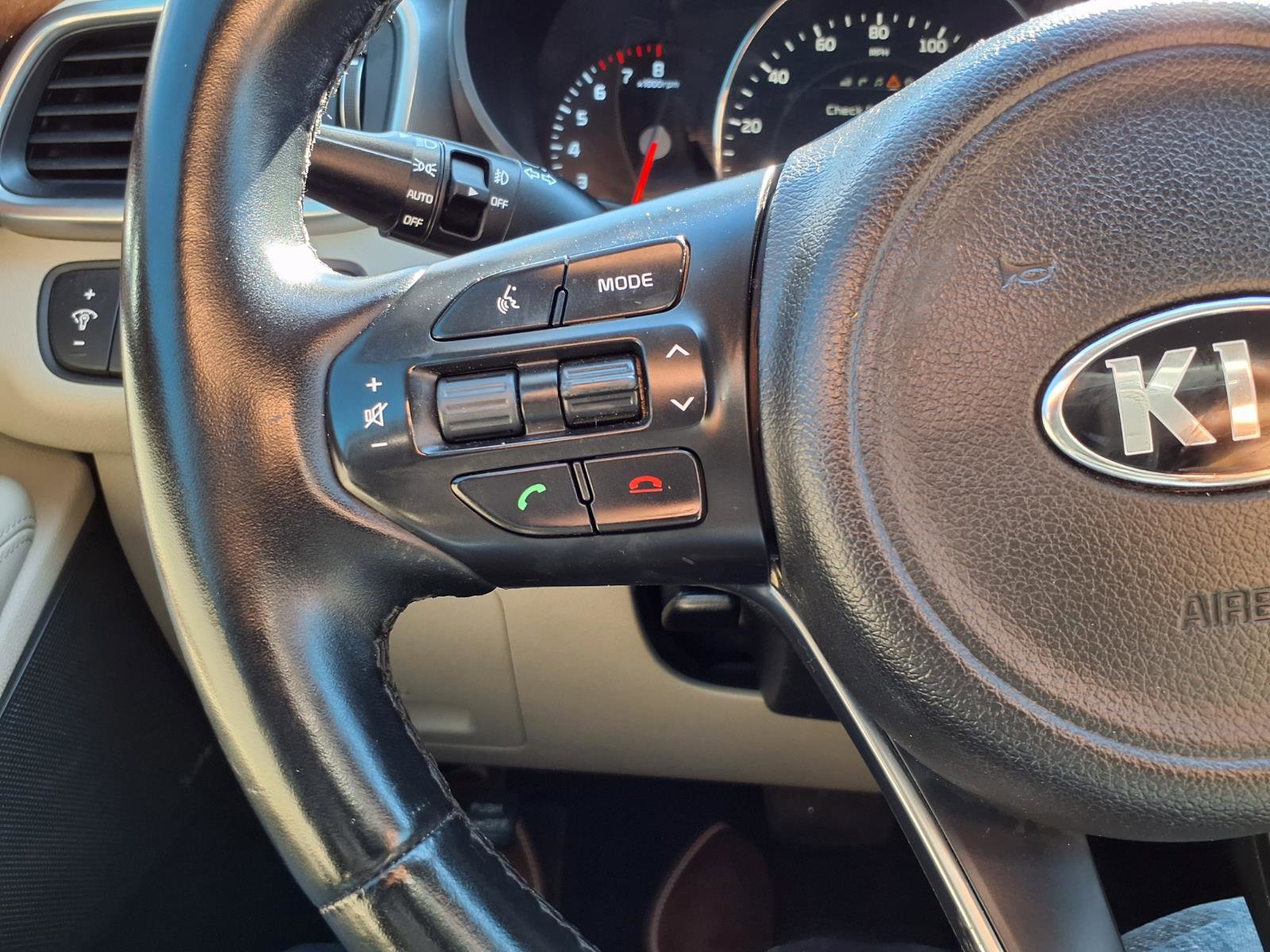 Used 2016 Kia Sorento EX w/ EX Touring Package image 16