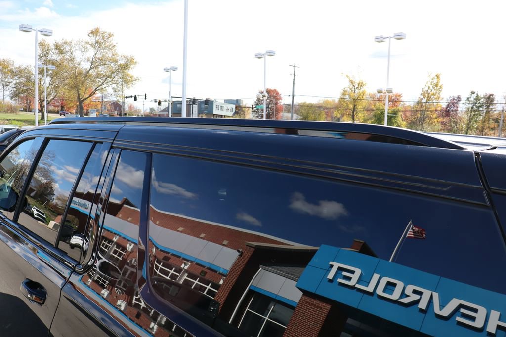 New 2026 Chevrolet Suburban Z71 w/ Z71 Off-Road Package image 36