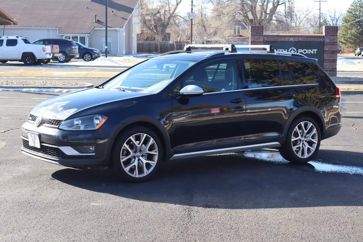 Used 2017 Volkswagen Golf Alltrack SEL image 10