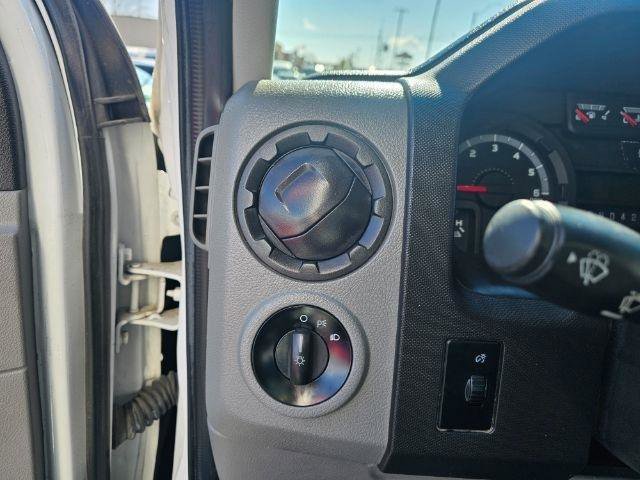 Used 2017 Ford E-450 and Econoline 450 Super Duty w/ Power Windows & Locks Group RWD image 14