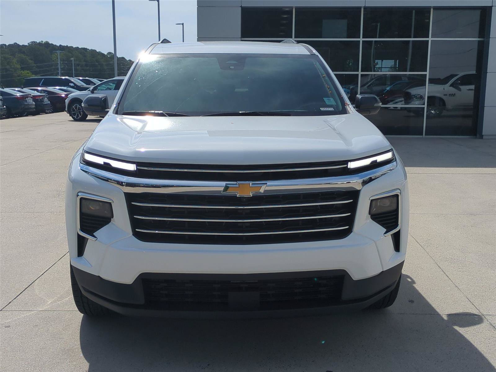 New 2026 Chevrolet Traverse LT w/ Driver Confidence Package FWD image 8