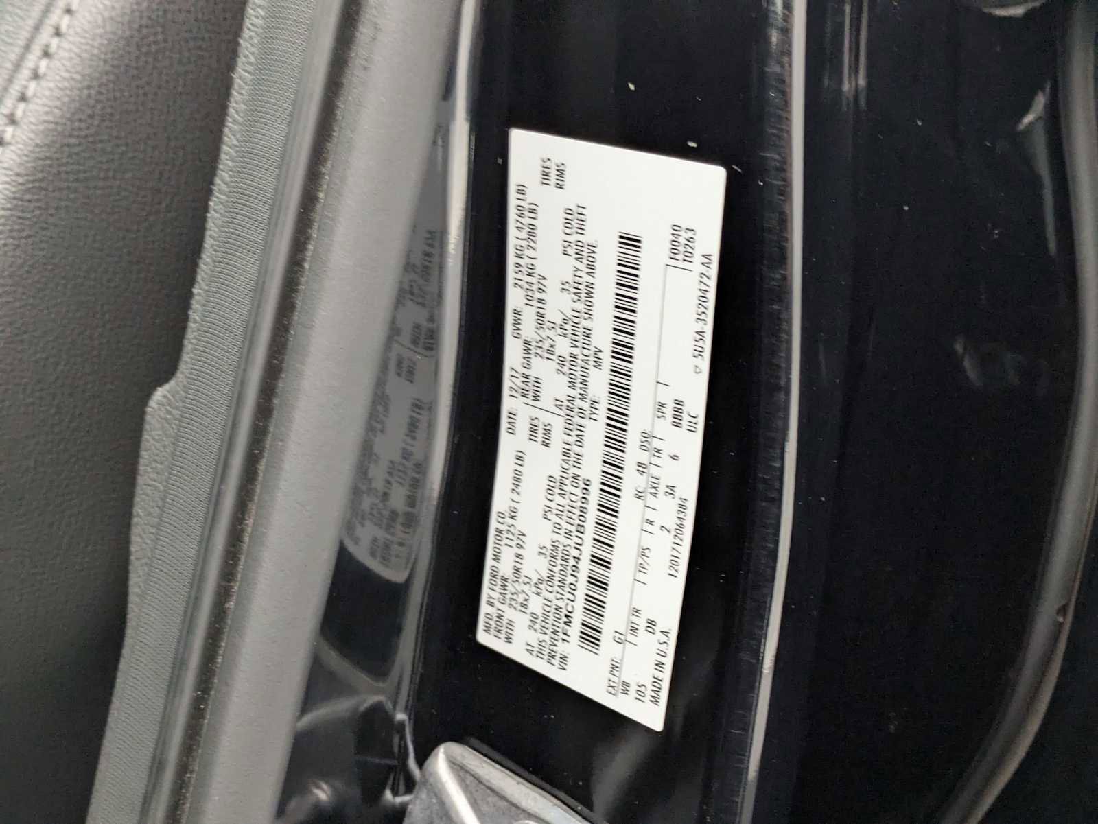 Used 2018 Ford Escape Titanium w/ Ford Safe & Smart Package image 37