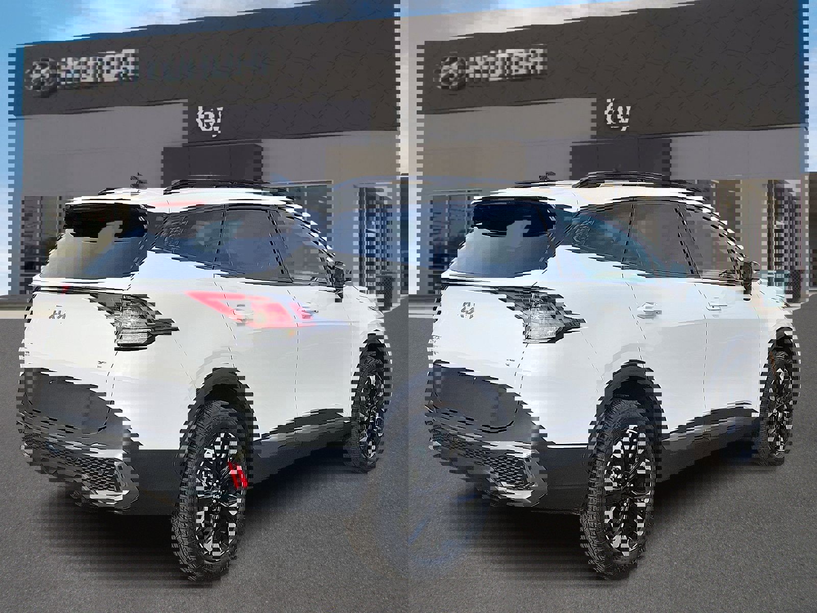 Used 2023 Kia Sportage X-Line w/ X-Line Premium Package image 4