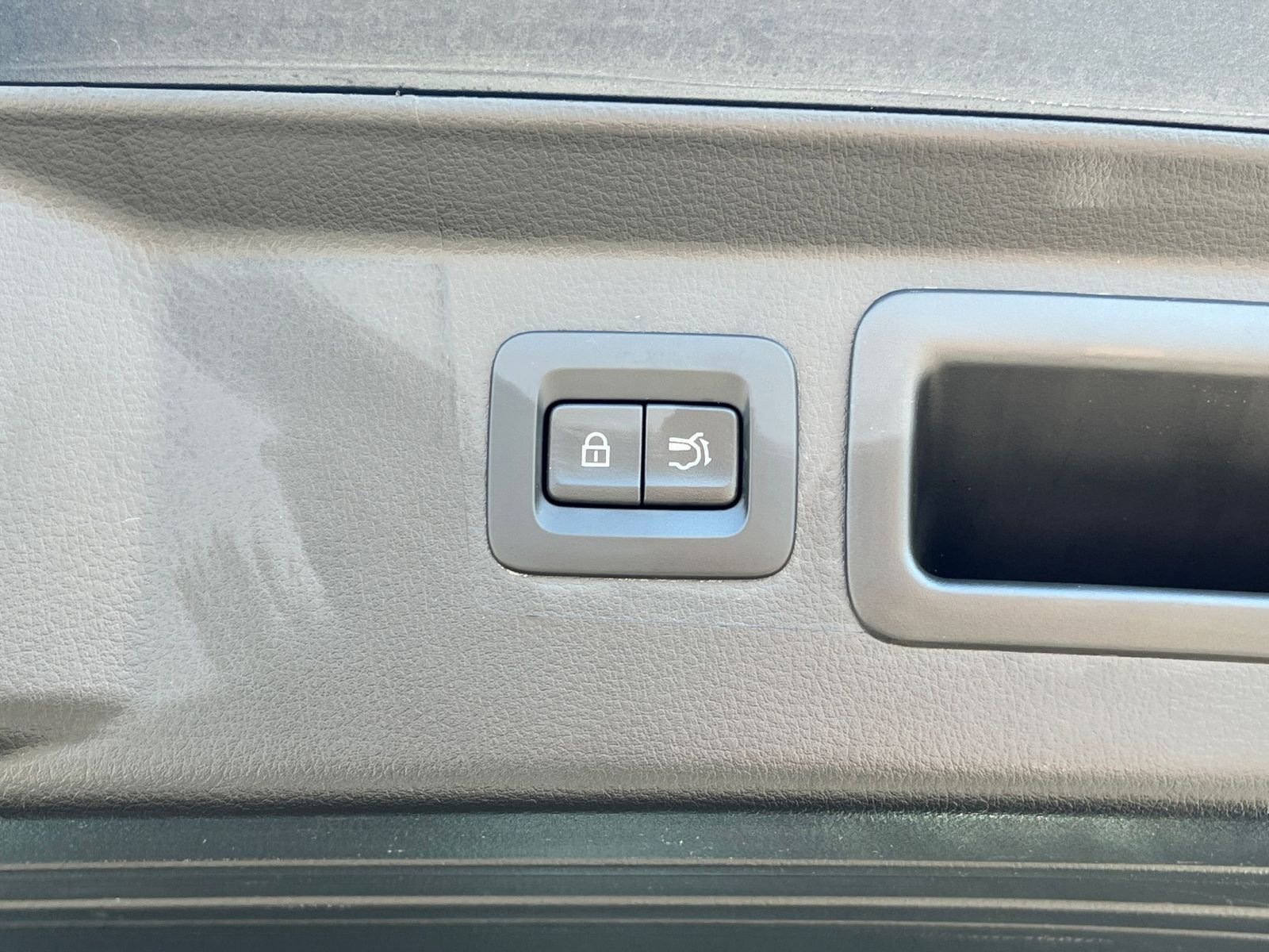 Used 2025 MAZDA CX-50 2.5 Hybrid w/ Premium Plus Pkg image 23