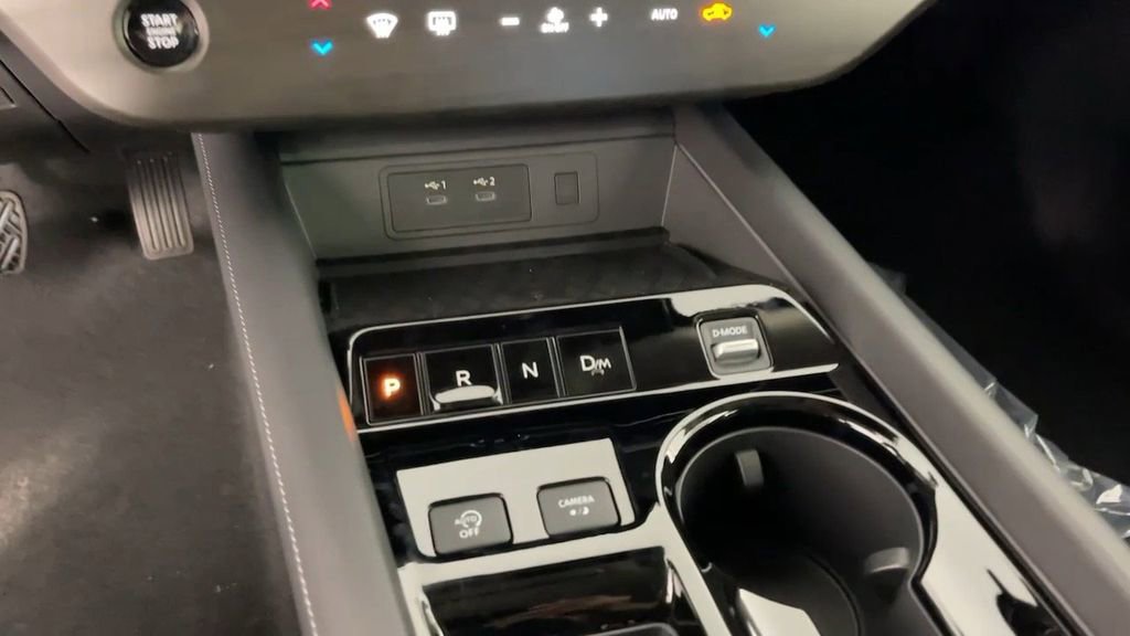 New 2025 Nissan Murano SV image 16