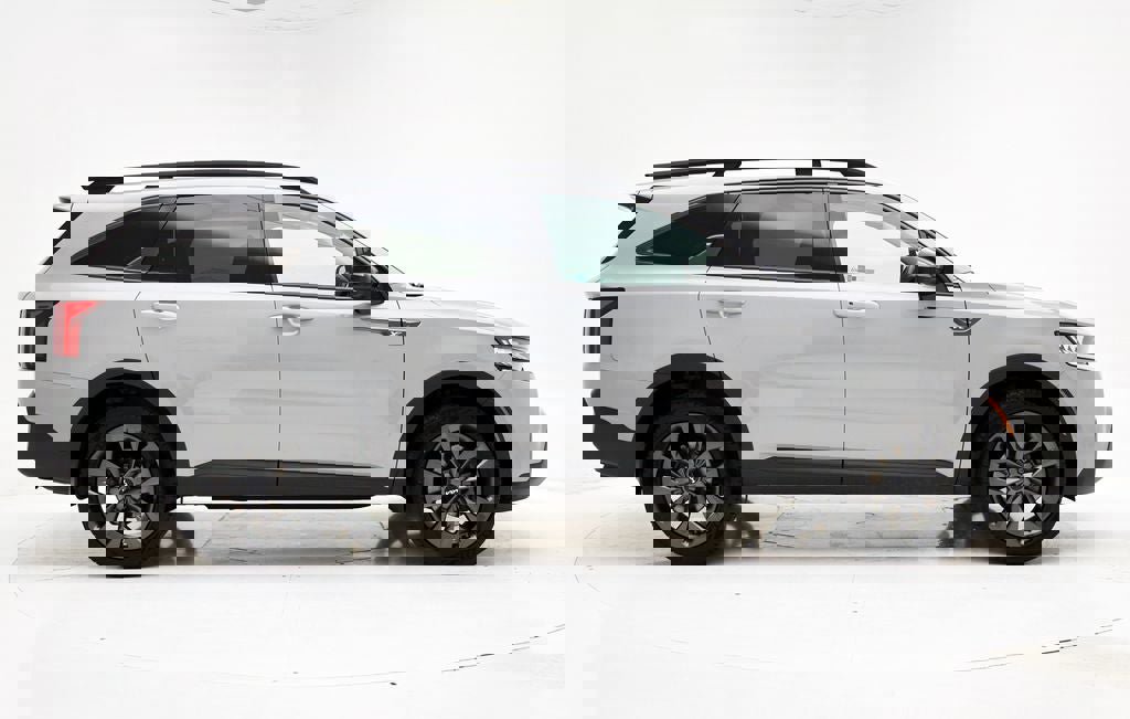 Used 2022 Kia Sorento X-Line EX image 2