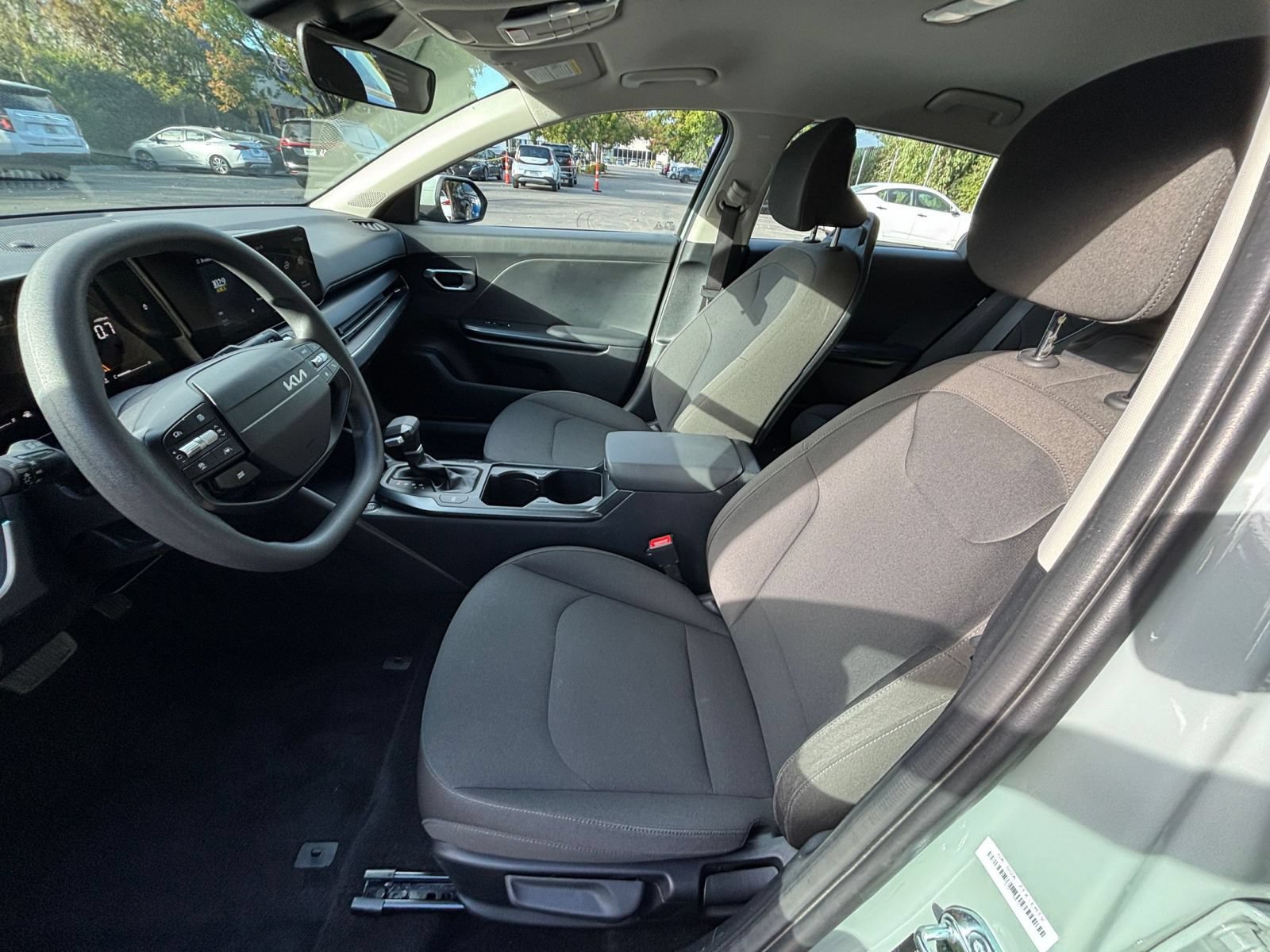 Used 2026 Kia K4 FWD image 25
