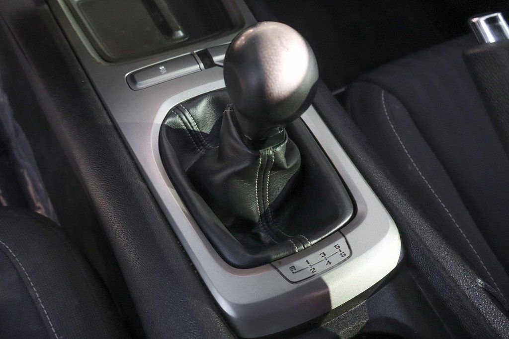 Used 2011 Chevrolet Camaro LS RWD image 29