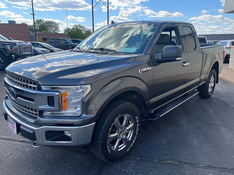 Used 2018 Ford F150 XLT w/ Equipment Group 302A Luxury AWD/4WD image 4