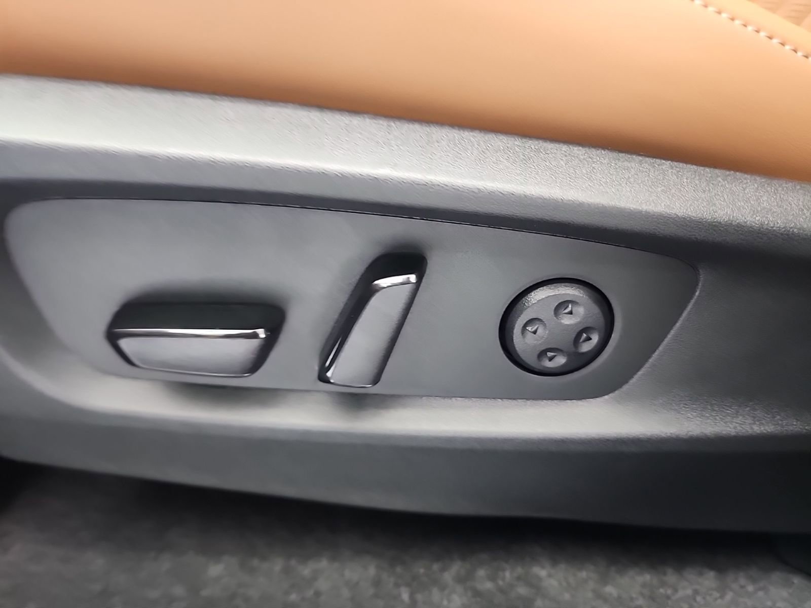 New 2026 INFINITI QX60 Autograph w/ Dark Cargo Package image 34