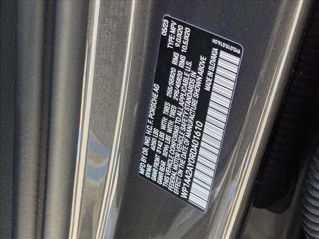 Used 2024 Porsche Cayenne image 29