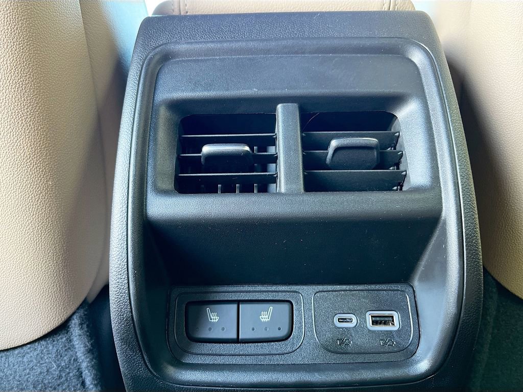 Used 2024 Cadillac XT4 Premium Luxury w/ Cold Weather Package FWD image 25