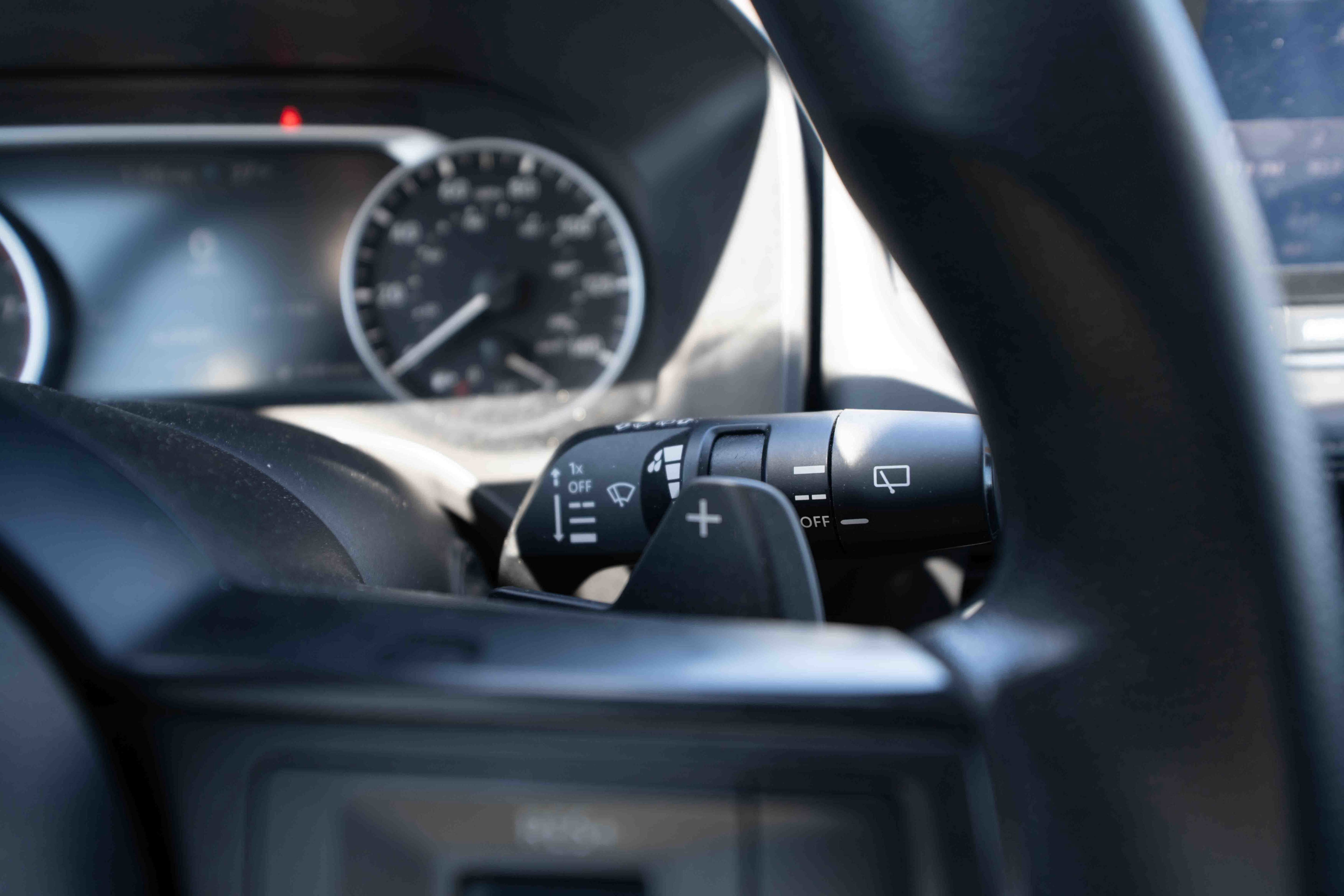 Used 2023 Nissan Rogue S FWD image 14