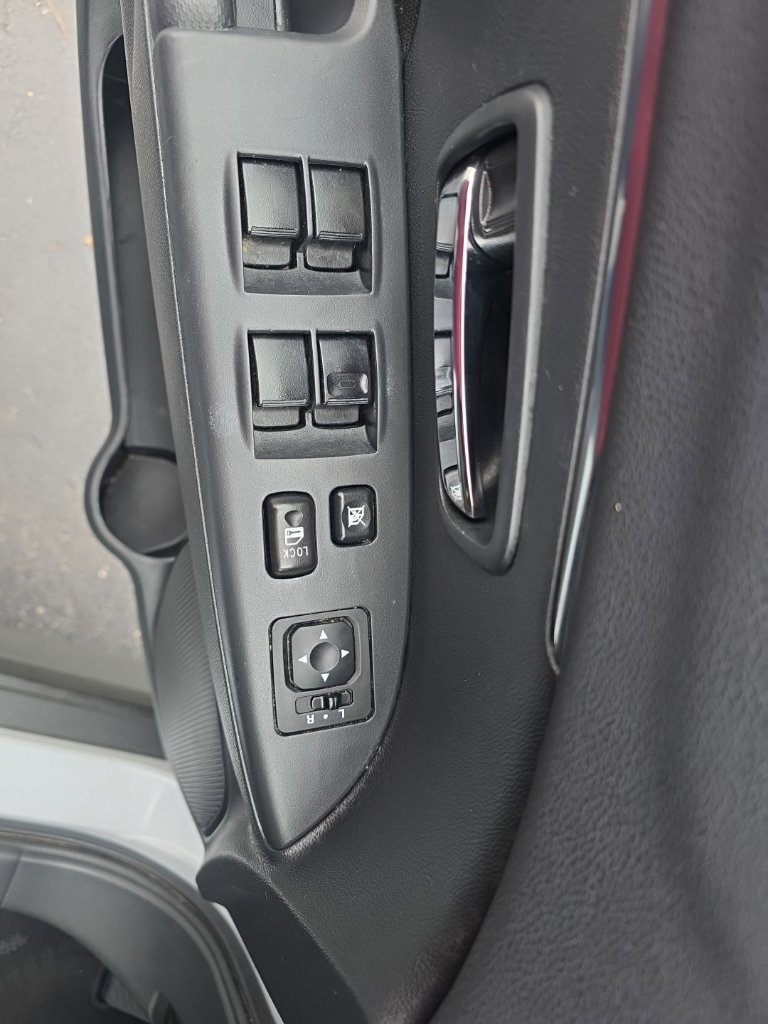 Used 2022 Mitsubishi Outlander Sport ES AWD/4WD image 12
