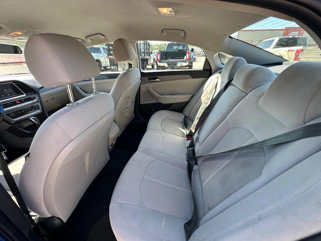 Used 2018 Hyundai Sonata SE w/ Cargo Package FWD image 14