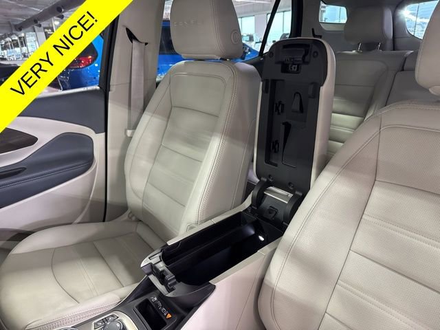 Used 2024 GMC Terrain Denali w/ Denali Premium Package image 23