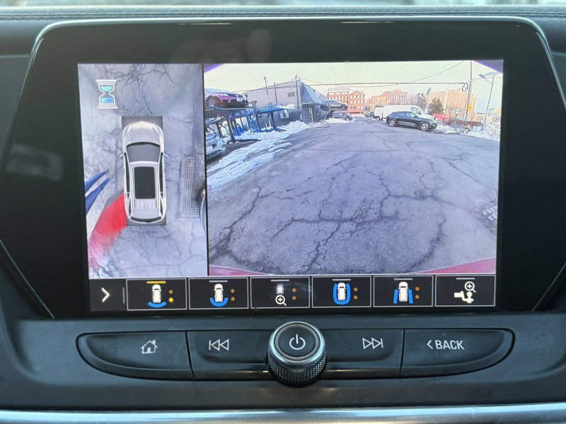 Used 2019 Chevrolet Blazer LT w/ Sun and Wheels Package image 41