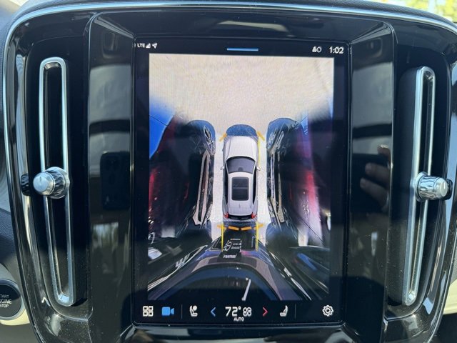 Certified 2023 Volvo XC40 B5 Plus w/ Driver Assist Package image 4