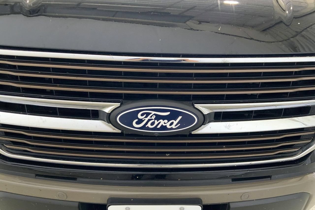 Used 2025 Ford F150 King Ranch w/ FX4 Off-Road Package AWD/4WD image 27