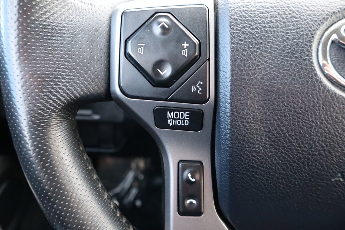 Used 2017 Toyota Tacoma SR5 w/ Tow Package image 29