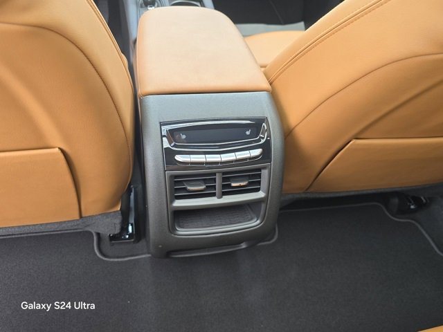 New 2025 Cadillac XT5 Premium Luxury image 17