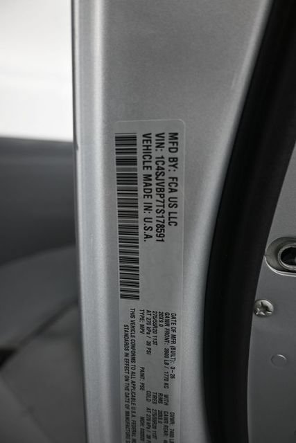 Used 2026 Jeep Grand Wagoneer Limited AWD/4WD image 9
