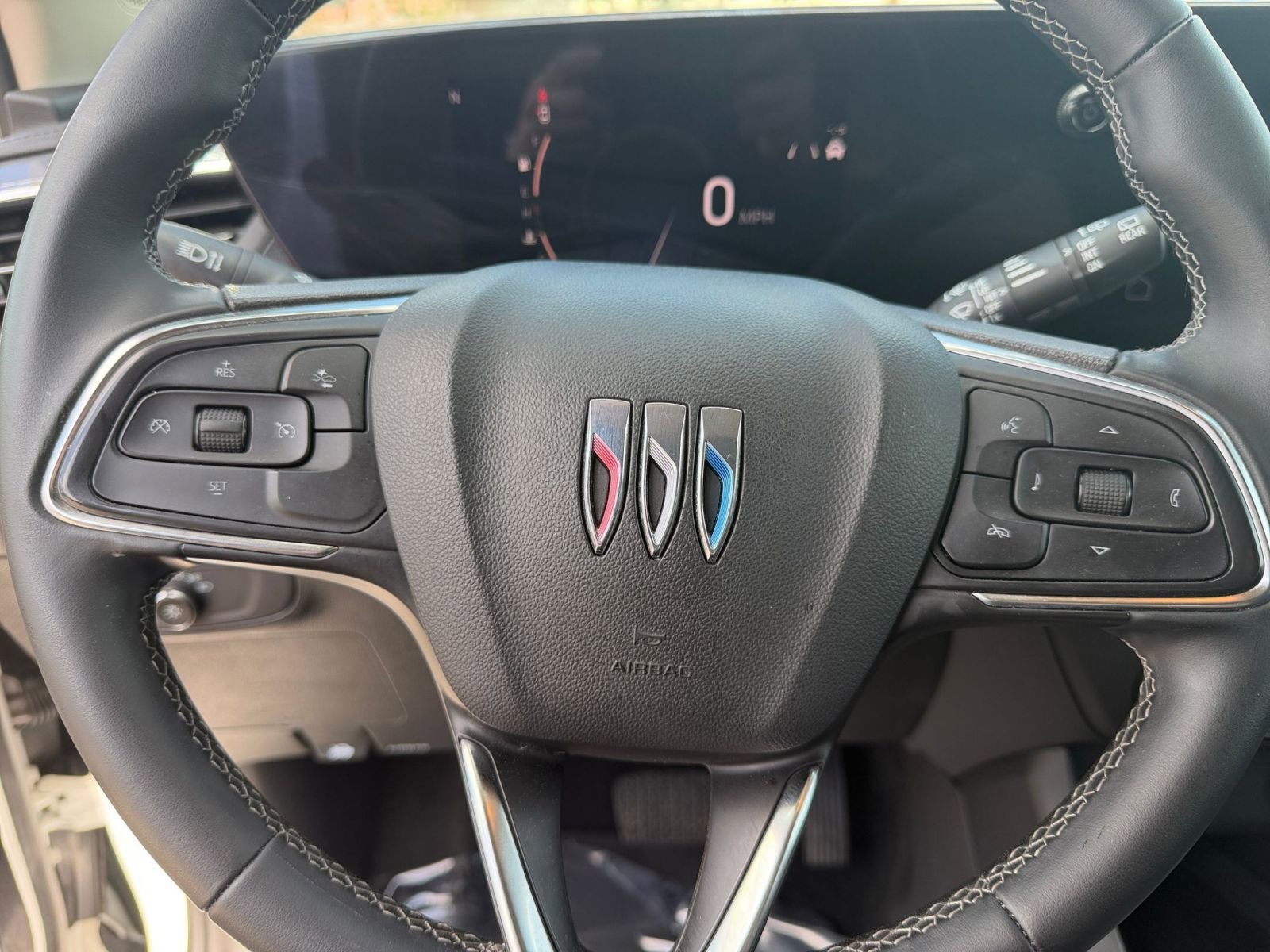 Used 2025 Buick Encore GX Preferred image 27