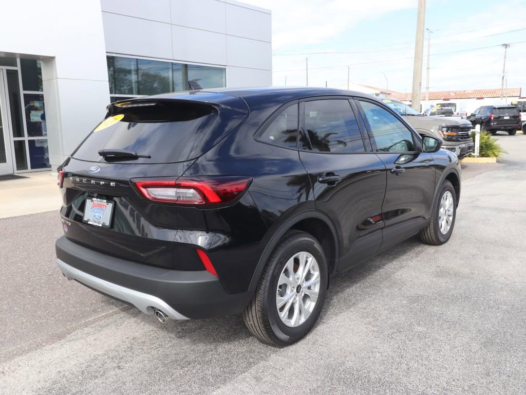 New 2026 Ford Escape Active image 13