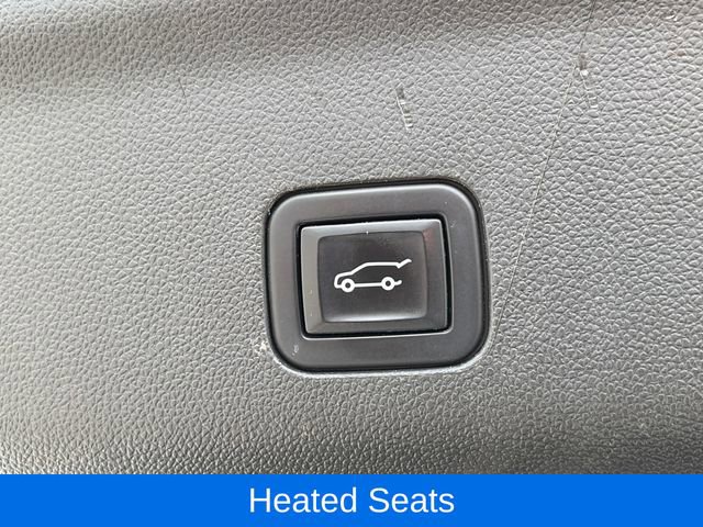 Used 2022 GMC Yukon XL Denali image 9