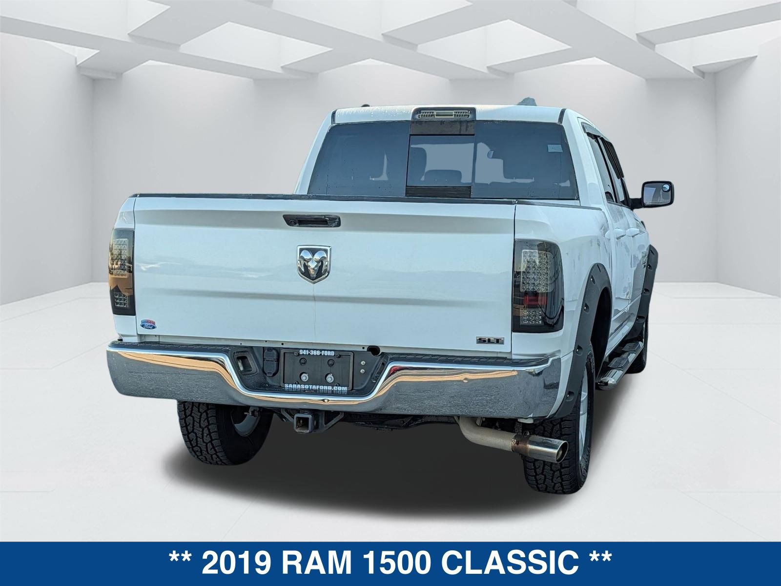 Used 2019 RAM 1500 Classic SLT RWD image 4