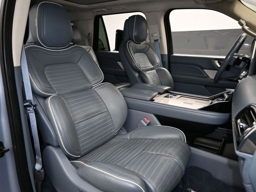 Used 2019 Lincoln Navigator Black Label w/ Cargo Package image 69
