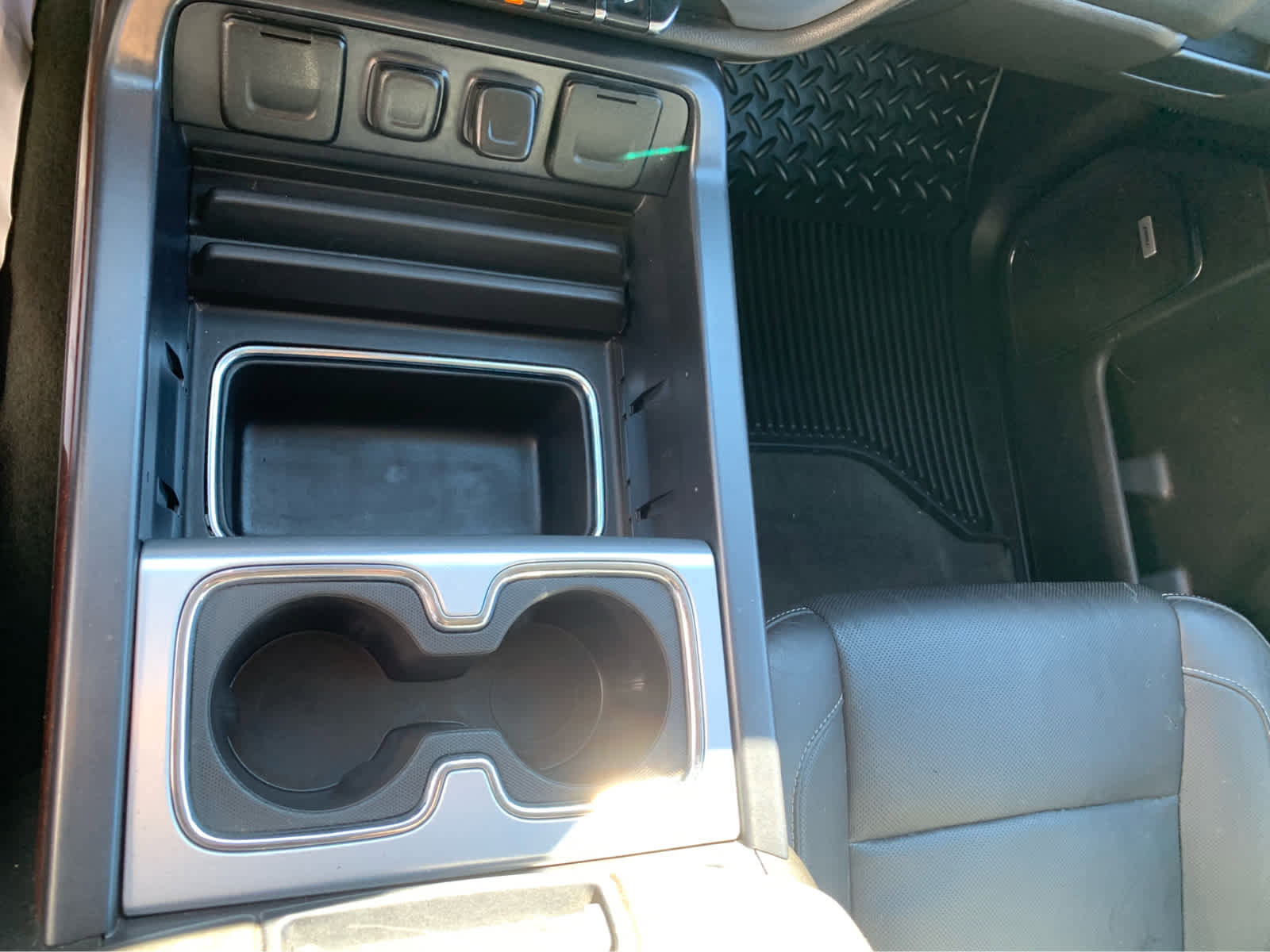 Used 2015 GMC Sierra 1500 SLT w/ Driver Alert Package image 17